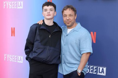 İngiliz aktör Owen Cooper ve İngiliz aktör ve yapımcı Stephen Graham Netflix FYSEE LA - 'Adolescence' Sezon 1 ATAS (Televizyon Sanatları ve Bilimleri Akademisi) Emmy FYC 'ye geldiler.