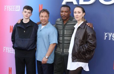 Stephen Graham, Owen Cooper, Ashley Walters ve Erin Doherty Netflix FYSEE LA - 'Ergenlik' Sezon 1 ATAS (Televizyon Sanatları ve Bilimleri Akademisi) Emmy FYC 'ye geldiler.     