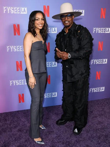 Corinne Foxx ve Peder Jamie Foxx, Batı Hollywood, Los Angeles, Kaliforniya, ABD 'deki Komedi Dükkanı' nda düzenlenen Değerlendirme Etkinliğiniz İçin FYSEE LA Komedi Gecesi ATAS Emmy FYC 'ye geldiler..