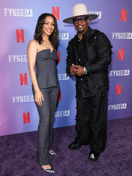 Corinne Foxx ve Peder Jamie Foxx, Batı Hollywood, Los Angeles, Kaliforniya, ABD 'deki Komedi Dükkanı' nda düzenlenen Değerlendirme Etkinliğiniz İçin FYSEE LA Komedi Gecesi ATAS Emmy FYC 'ye geldiler..