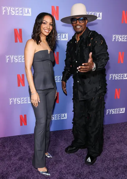 Corinne Foxx ve Peder Jamie Foxx, Batı Hollywood, Los Angeles, Kaliforniya, ABD 'deki Komedi Dükkanı' nda düzenlenen Değerlendirme Etkinliğiniz İçin FYSEE LA Komedi Gecesi ATAS Emmy FYC 'ye geldiler..