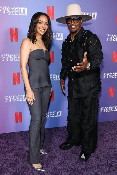 Corinne Foxx ve Peder Jamie Foxx, Batı Hollywood, Los Angeles, Kaliforniya, ABD 'deki Komedi Dükkanı' nda düzenlenen Değerlendirme Etkinliğiniz İçin FYSEE LA Komedi Gecesi ATAS Emmy FYC 'ye geldiler..