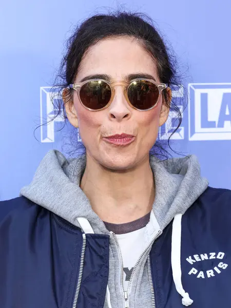 Amerikalı aktris, yazar ve stand-up komedyeni Sarah Silverman, Batı Hollywood, Los Angeles, Kaliforniya, ABD 'deki The Comedy Store' da düzenlenen Değerlendirme Etkinliğiniz İçin FYSEE LA Komedi Gecesi ATAS FYC 'yi sunar..