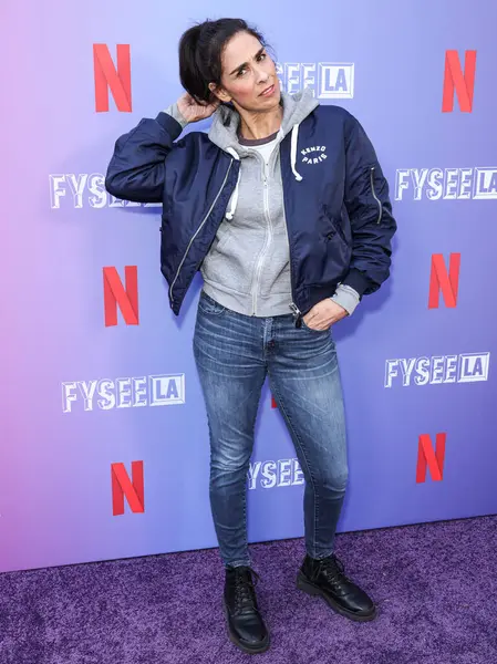 Amerikalı aktris, yazar ve stand-up komedyeni Sarah Silverman, Batı Hollywood, Los Angeles, Kaliforniya, ABD 'deki The Comedy Store' da düzenlenen Değerlendirme Etkinliğiniz İçin FYSEE LA Komedi Gecesi ATAS FYC 'yi sunar..