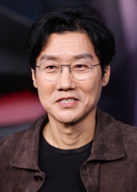 Güney Koreli film yönetmeni, yapımcısı ve senarist Hwang Dong-hyuk Netflix FYSEE LA - 'Squid Game' Sezon 2 ATAS (Televizyon Sanatları ve Bilimleri Akademisi) Emmy FYC 'ye geldi. 