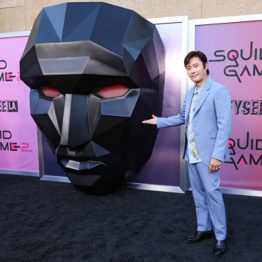 Güney Koreli aktör, şarkıcı ve model Lee Byung-hun, Netflix FYSEE LA - 'Squid Game' Sezon 2 ATAS (Televizyon Sanatları ve Bilimleri Akademisi) Emmy FYC 'ye 30 Mayıs 2025' te Mısır Tiyatrosu Hollywood 'da düzenlenen etkinliğe katıldı. 