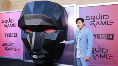 Güney Koreli aktör, şarkıcı ve model Lee Byung-hun, Netflix FYSEE LA - 'Squid Game' Sezon 2 ATAS (Televizyon Sanatları ve Bilimleri Akademisi) Emmy FYC 'ye 30 Mayıs 2025' te Mısır Tiyatrosu Hollywood 'da düzenlenen etkinliğe katıldı. 