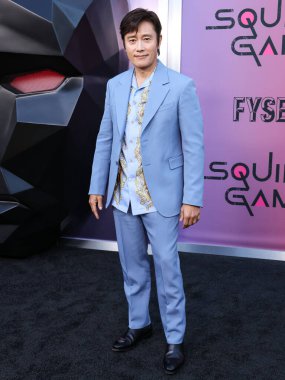 Güney Koreli aktör, şarkıcı ve model Lee Byung-hun, Netflix FYSEE LA - 'Squid Game' Sezon 2 ATAS (Televizyon Sanatları ve Bilimleri Akademisi) Emmy FYC 'ye 30 Mayıs 2025' te Mısır Tiyatrosu Hollywood 'da düzenlenen etkinliğe katıldı. 