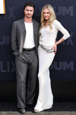 Chase Stokes ve kız arkadaşı Kelsea Ballerini Netflix Tudum 2025 'e geldiler: 31 Mayıs 2025' te Inglewood, Los Angeles, Kaliforniya, ABD 'de düzenlenen canlı etkinlik.         