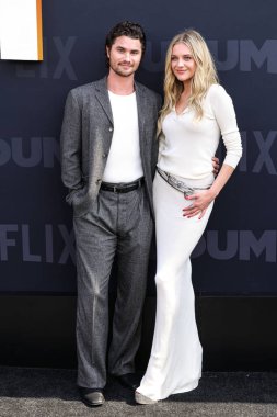 Chase Stokes ve kız arkadaşı Kelsea Ballerini Netflix Tudum 2025 'e geldiler: 31 Mayıs 2025' te Inglewood, Los Angeles, Kaliforniya, ABD 'de düzenlenen canlı etkinlik.         