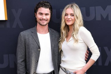 Chase Stokes ve kız arkadaşı Kelsea Ballerini Netflix Tudum 2025 'e geldiler: 31 Mayıs 2025' te Inglewood, Los Angeles, Kaliforniya, ABD 'de düzenlenen canlı etkinlik.         