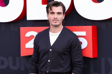 Corey Mylchreest Netflix Tudum 2025 'e ulaşır: 31 Mayıs 2025' te Inglewood, Los Angeles, Kaliforniya, ABD 'de düzenlenen canlı etkinlik.        