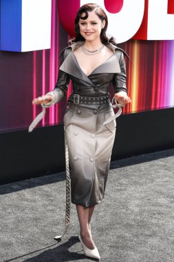 Markgong SS25 RTW ve Sheryl Lowe mücevherlerini giyen Amerikalı aktris Jenna Ortega Netflix Tudum 2025 'e ulaştı: 31 Mayıs 2025' te Inglewood, Los Angeles, Kaliforniya, ABD 'de düzenlenen canlı etkinlik.