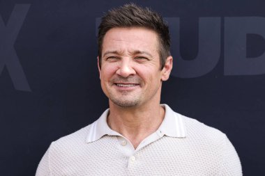 Jeremy Renner Netflix Tudum 2025 'e ulaşır: 31 Mayıs 2025' te Inglewood, Los Angeles, Kaliforniya, ABD 'de düzenlenen canlı etkinlik.