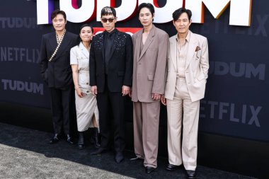 Lee Byung-hun, Kang Ae-shim, T.O.P (Choi Seung-hyun), Park Sung-hoon ve Lee Jung-jae Netflix Tudum 2025 'e geldiler: 31 Mayıs 2025' te Inglewood, Los Angeles, Kaliforniya, ABD 'de düzenlenen canlı etkinlik.