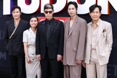 Lee Byung-hun, Kang Ae-shim, T.O.P (Choi Seung-hyun), Park Sung-hoon ve Lee Jung-jae Netflix Tudum 2025 'e geldiler: 31 Mayıs 2025' te Inglewood, Los Angeles, Kaliforniya, ABD 'de düzenlenen canlı etkinlik.
