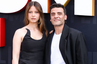 Mia Goth ve Oscar Isaac Netflix Tudum 2025 'e geldiler: 31 Mayıs 2025' te Inglewood, Los Angeles, Kaliforniya, ABD 'de düzenlenen canlı etkinlik.