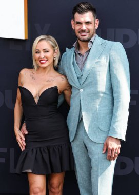 Romain Bonnet ve eşi Mary Bonnet Netflix Tudum 2025 'e geldiler: 31 Mayıs 2025' te Inglewood, Los Angeles, Kaliforniya, ABD 'de düzenlenen canlı etkinlik.