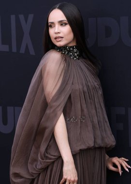 Stéphane Rolland SS25 Couture giyen Sofya Carson Netflix Tudum 2025 'e ulaştı: 31 Mayıs 2025' te Inglewood, Los Angeles, Kaliforniya, ABD 'de düzenlenen Kia Forum' da düzenlenen Canlı Olay.