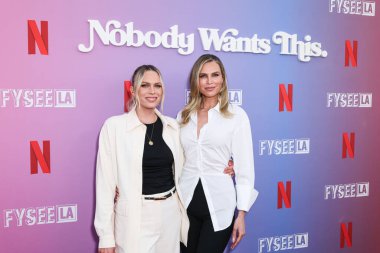 Amerikalı aktris, yapımcı ve yazar Erin Foster ve kız kardeşi / Amerikalı aktris ve yapımcı Sara Foster Netflix FYSEE LA 'ya geldiler. 1. Sezon ATAS (Televizyon Sanatları ve Bilimleri Akademisi) Emmy FYC Etkinliği 1 Haziran 2025