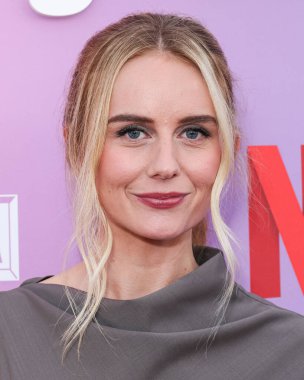 Amerikalı aktris, yönetmen, yazar ve yapımcı Justine Lupe, Netflix FYSEE LA 'ya geldi. 1. Sezon ATAS (Televizyon Sanatları ve Bilimleri Akademisi) Emmy FYC Etkinliği 1 Haziran 2025 tarihinde Akademi Film Müzesi' nde gerçekleştirildi. 