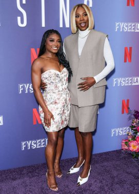 Amerikalı jimnastikçi Simone Biles ve Nijeryalı-Amerikalı aktris ve komedyen Yvonne Orji Netflix FYSEE LA - Simone Biles Rising 'Sezon 1 ATAS Emmy FYC (Düşünceleriniz İçin) 2 Haziran 2025' de Hollywood Atletizm Kulübü 'nde düzenlenen etkinliğe geldiler.     