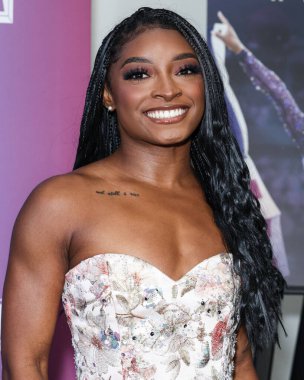 Amerikalı jimnastikçi Simone Biles, Netflix FYSEE LA - Simone Biles Rising 'Sezon 1 ATAS (Televizyon Sanatları ve Bilimleri Akademisi) Emmy FYC' ye (Düşünceleriniz İçin) 2 Haziran 2025 'te Hollywood Atletizm Kulübü' nde düzenlenen etkinliğe katıldı.                