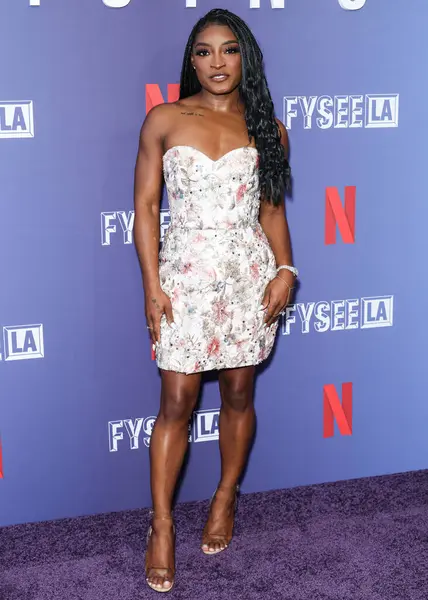 Amerikalı jimnastikçi Simone Biles, Netflix FYSEE LA - Simone Biles Rising 'Sezon 1 ATAS (Televizyon Sanatları ve Bilimleri Akademisi) Emmy FYC' ye (Düşünceleriniz İçin) 2 Haziran 2025 'te Hollywood Atletizm Kulübü' nde düzenlenen etkinliğe katıldı.                