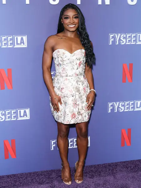 Amerikalı jimnastikçi Simone Biles, Netflix FYSEE LA - Simone Biles Rising 'Sezon 1 ATAS (Televizyon Sanatları ve Bilimleri Akademisi) Emmy FYC' ye (Düşünceleriniz İçin) 2 Haziran 2025 'te Hollywood Atletizm Kulübü' nde düzenlenen etkinliğe katıldı.                