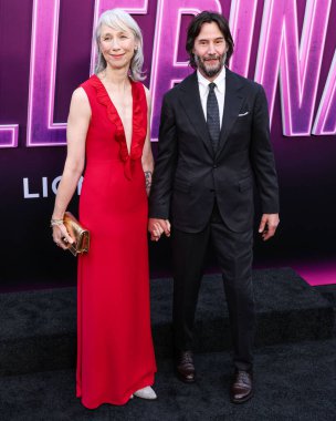 Alexandra Grant ve erkek arkadaşı, Kanadalı aktör, müzisyen Keanu Reeves, 3 Haziran 2025 'te Hollywood, LA, CA, ABD' de bulunan TCL Çin Tiyatrosu IMAX 'te düzenlenen Lionsgate' in 