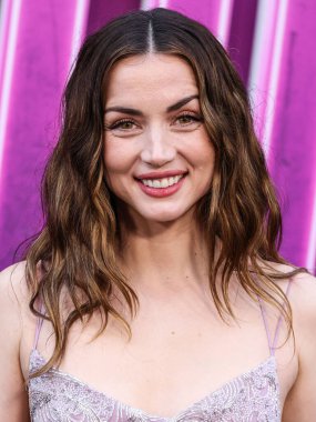 Özel yapım Louis Vuitton elbisesi giyen Kübalı aktris Ana de Armas, 3 Haziran 2025 'te Hollywood' daki TCL Çin Tiyatrosu IMAX 'te düzenlenen Lionsgate' in 