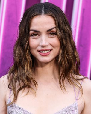 Özel yapım Louis Vuitton elbisesi giyen Kübalı aktris Ana de Armas, 3 Haziran 2025 'te Hollywood' daki TCL Çin Tiyatrosu IMAX 'te düzenlenen Lionsgate' in 
