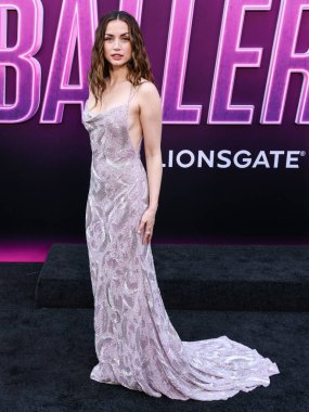 Özel yapım Louis Vuitton elbisesi giyen Kübalı aktris Ana de Armas, 3 Haziran 2025 'te Hollywood' daki TCL Çin Tiyatrosu IMAX 'te düzenlenen Lionsgate' in 