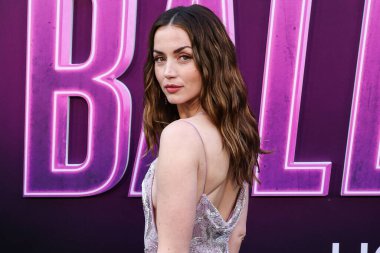 Özel yapım Louis Vuitton elbisesi giyen Kübalı aktris Ana de Armas, 3 Haziran 2025 'te Hollywood' daki TCL Çin Tiyatrosu IMAX 'te düzenlenen Lionsgate' in 