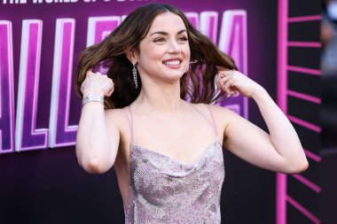 Özel yapım Louis Vuitton elbisesi giyen Kübalı aktris Ana de Armas, 3 Haziran 2025 'te Hollywood' daki TCL Çin Tiyatrosu IMAX 'te düzenlenen Lionsgate' in 