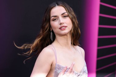 Özel yapım Louis Vuitton elbisesi giyen Kübalı aktris Ana de Armas, 3 Haziran 2025 'te Hollywood' daki TCL Çin Tiyatrosu IMAX 'te düzenlenen Lionsgate' in 