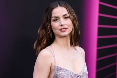 Özel yapım Louis Vuitton elbisesi giyen Kübalı aktris Ana de Armas, 3 Haziran 2025 'te Hollywood' daki TCL Çin Tiyatrosu IMAX 'te düzenlenen Lionsgate' in 