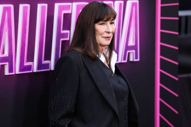 Amerikalı aktris, yönetmen ve model Anjelica Huston, 3 Haziran 2025 'te Hollywood, Los Angeles, Kaliforniya, ABD' de bulunan TCL Çin Tiyatrosu IMAX 'te düzenlenen Lionsgate' in 