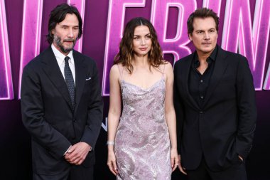 Kanadalı aktör ve müzisyen Keanu Reeves, Kübalı-İspanyol aktris Ana de Armas ve Amerikalı film yönetmeni, senarist ve yapımcı Len Wiseman, Lionsgate 'in 