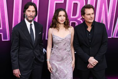 Kanadalı aktör ve müzisyen Keanu Reeves, Kübalı-İspanyol aktris Ana de Armas ve Amerikalı film yönetmeni, senarist ve yapımcı Len Wiseman, Lionsgate 'in 