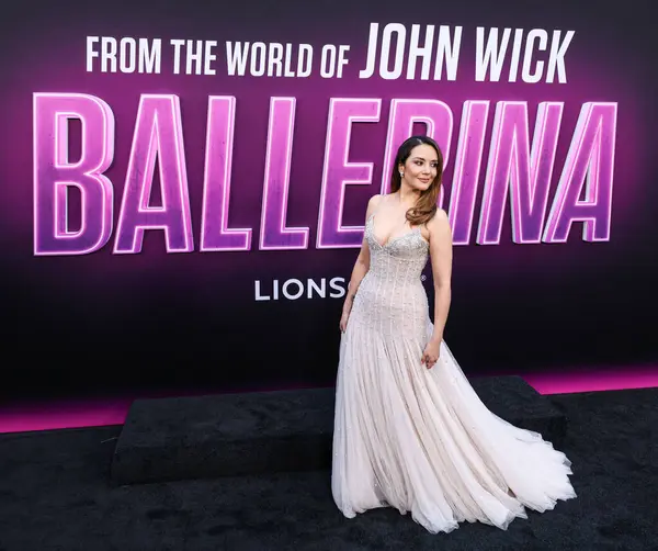 Paolo Sebastian FW25 Couture giyimli Kolombiyalı aktris Catalina Sandino Moreno, 3 Haziran 2025 'te Hollywood' daki TCL Çin Tiyatrosu IMAX 'te düzenlenen Lionsgate' in 