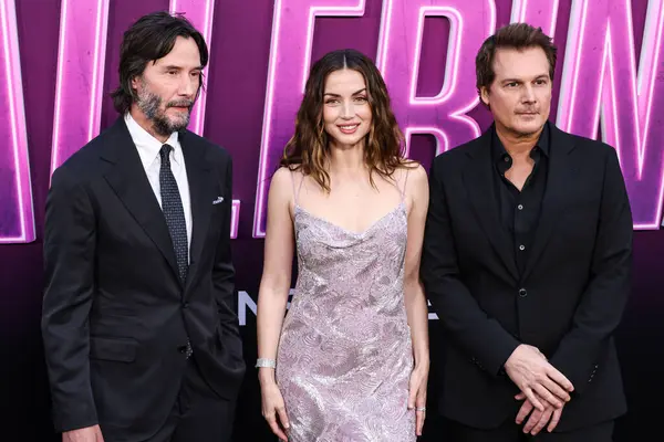 Kanadalı aktör ve müzisyen Keanu Reeves, Kübalı-İspanyol aktris Ana de Armas ve Amerikalı film yönetmeni, senarist ve yapımcı Len Wiseman, Lionsgate 'in 