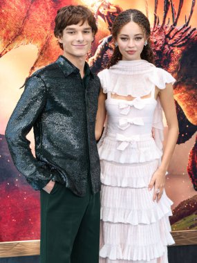 Mason Thames ve Nico Parker, Los Angeles Universal Pictures and DreamWorks Animasyon 'un 7 Haziran 2025' te AMMP 'deki David Geffen Tiyatrosu' nda gerçekleştirilen 