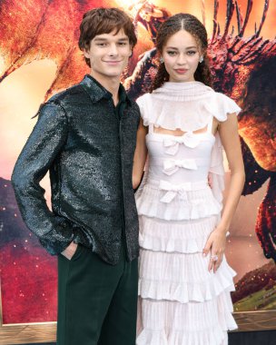 Mason Thames ve Nico Parker, Los Angeles Universal Pictures and DreamWorks Animasyon 'un 7 Haziran 2025' te AMMP 'deki David Geffen Tiyatrosu' nda gerçekleştirilen 