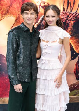 Mason Thames ve Nico Parker, Los Angeles Universal Pictures and DreamWorks Animasyon 'un 7 Haziran 2025' te AMMP 'deki David Geffen Tiyatrosu' nda gerçekleştirilen 