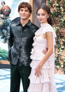 Mason Thames ve Nico Parker, Los Angeles Universal Pictures and DreamWorks Animasyon 'un 7 Haziran 2025' te AMMP 'deki David Geffen Tiyatrosu' nda gerçekleştirilen 