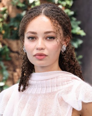 İngiliz aktris Nico Parker, 7 Haziran 2025 'te ABD' nin Los Angeles eyaletindeki Miracle Mile, Los Angeles, Kaliforniya, ABD 'de bulunan David Geffen Tiyatrosu' nda gerçekleştirilen Evrensel Resimler ve Rüya Çalışmaları Animasyonu 'nun Los Angeles prömiyerine geldi..