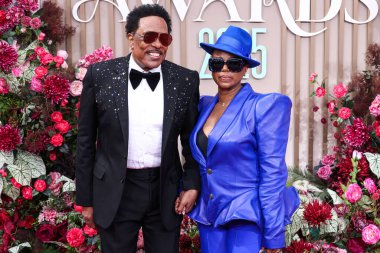 Charlie Wilson ve Shante Broadus, 9 Haziran 2025 'te Los Angeles, Kaliforniya' da Peacock Tiyatrosu 'nda düzenlenen BET Ödülleri' ne (25..