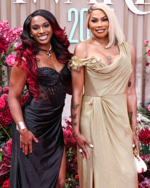 Mısır Denton ve annem Pepa (Sandra Denton), 9 Haziran 2025 tarihinde Los Angeles, Kaliforniya 'da Peacock Tiyatrosu' nda düzenlenen BET Ödülleri 'ne (25.. 