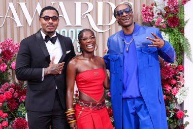 LOS ANGELES, CALIFORNIA, ABD - Haziran 09: Kevin Gates (Kevin Jerome Gilyard), Amerikalı rapçi ve şarkıcı Doechii (Jaylah Ji 'ya Hickmon) ve Amerikalı rapçi, yapımcı, aktör ve televizyon karakteri Snoop Dogg (Calvin Cordozar Broadus Jr..) 